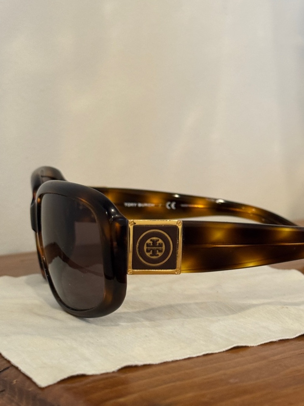Tory Burch Brown Tortoise Sunglasses